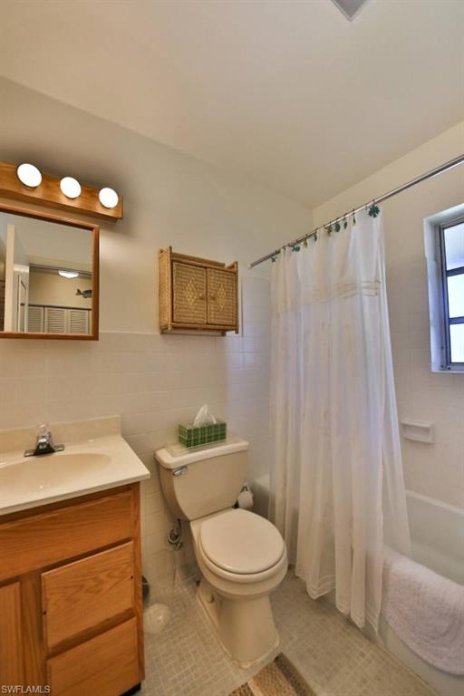 SEABREEZE APTS - Residential