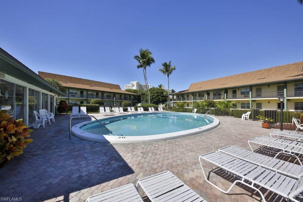 SEABREEZE APTS - Residential