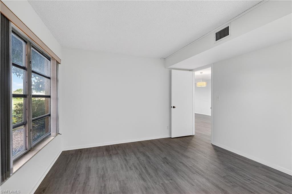 FAIRWAY TOWERS - Residential