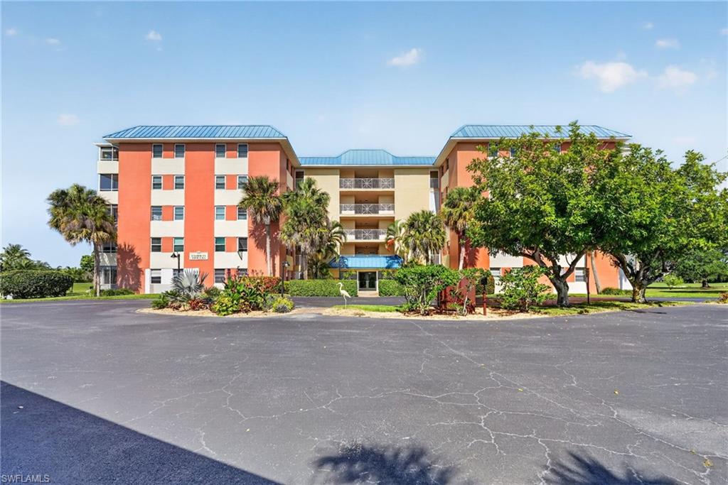 FAIRWAY TOWERS - Residential