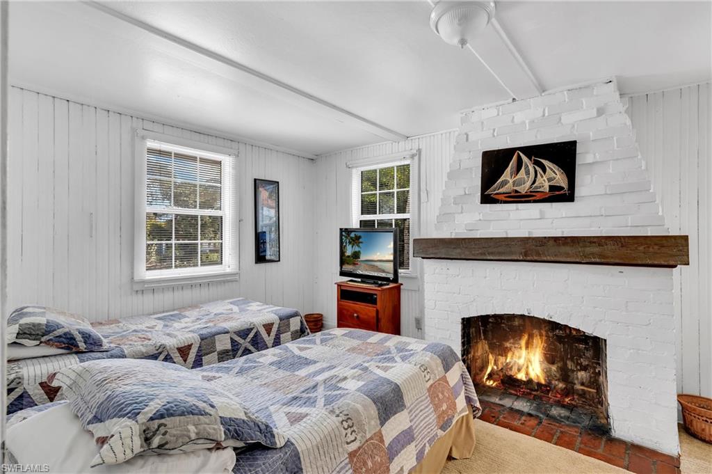 MCPHIE PARK - Residential