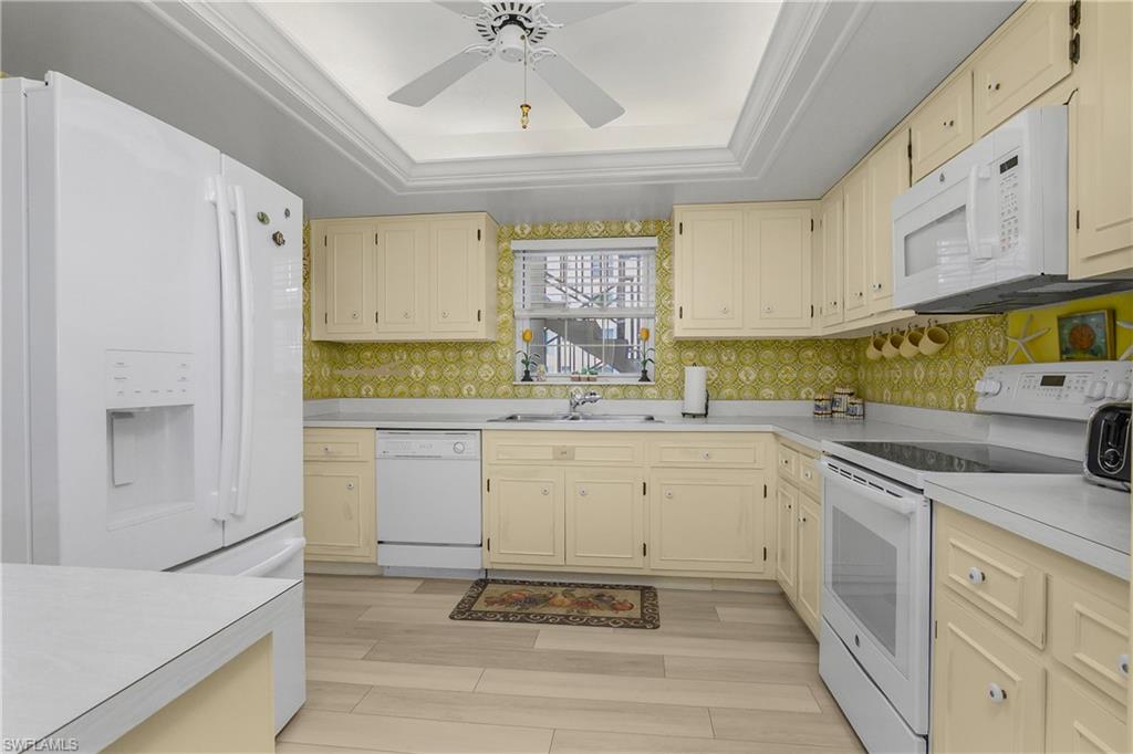 CLOISTERS OF NAPLES - Residential