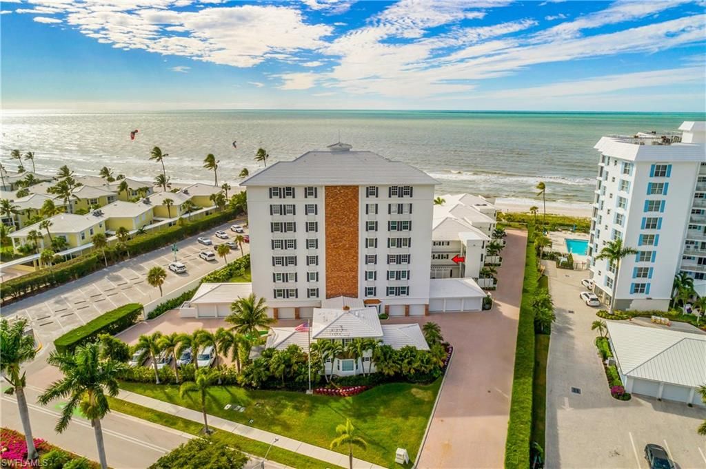 Photo of 2701 Gulf Shore BLVD N #5, NAPLES, FL 34103 (MLS # 225082646)