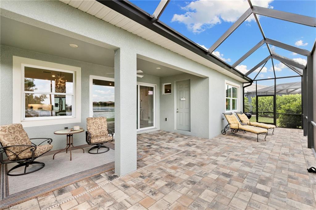 HALFMOON POINT - Residential