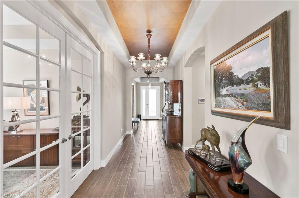 HALFMOON POINT - Residential