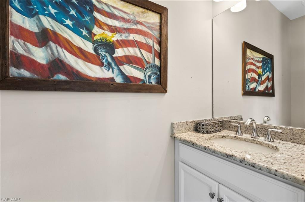 HALFMOON POINT - Residential