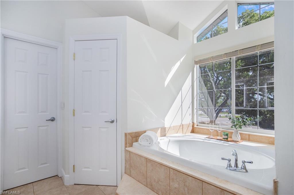 LAKE PARK - Residential