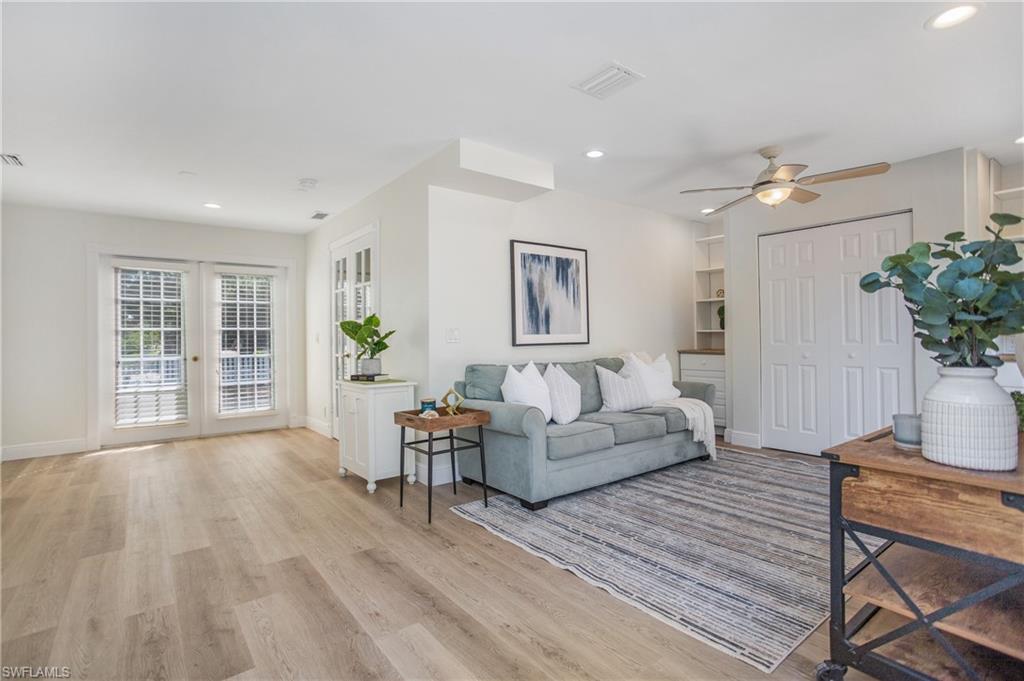 LAKE PARK - Residential