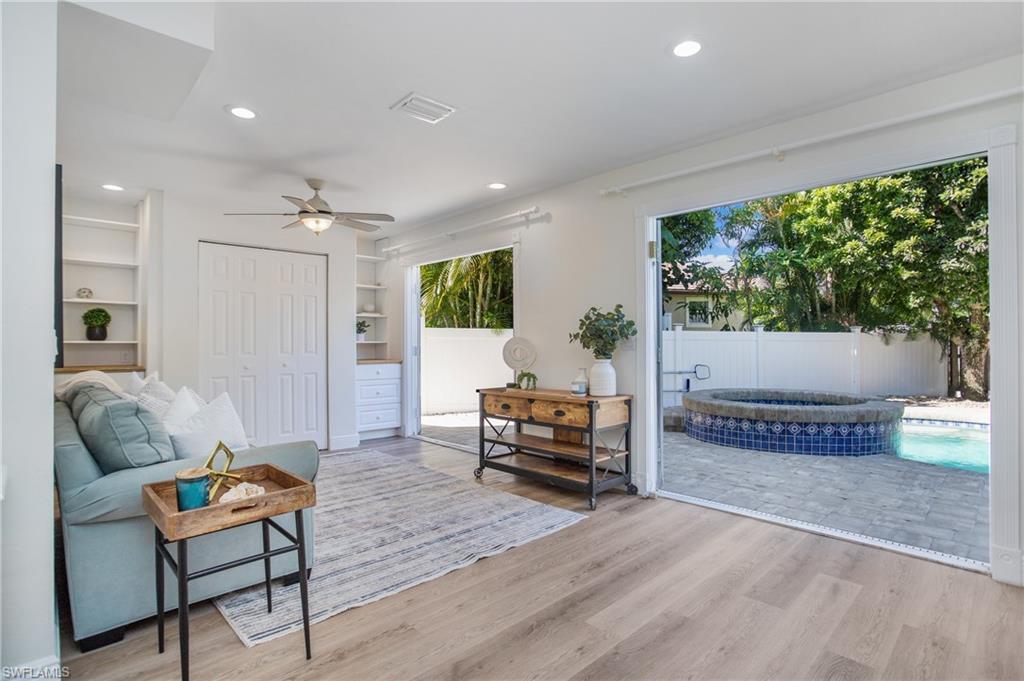 LAKE PARK - Residential