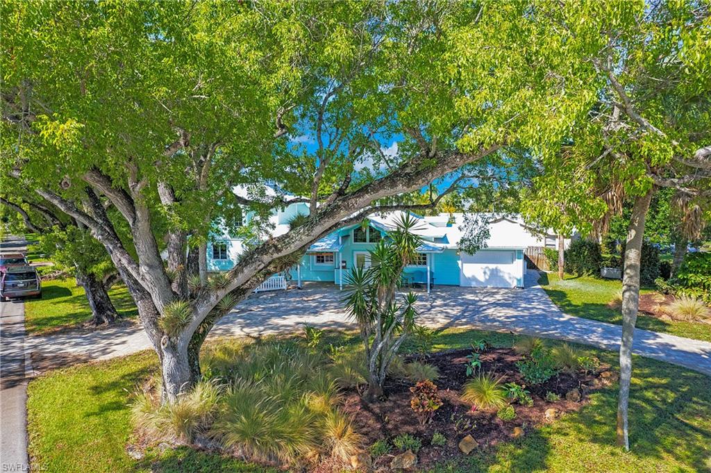 LAKE PARK - Residential