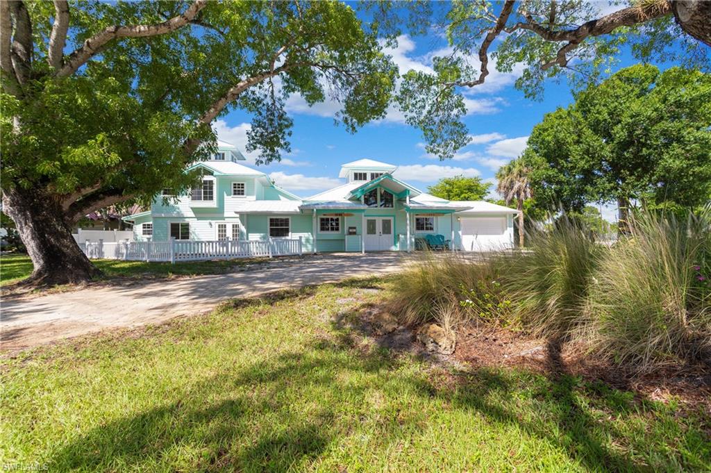 LAKE PARK - Residential