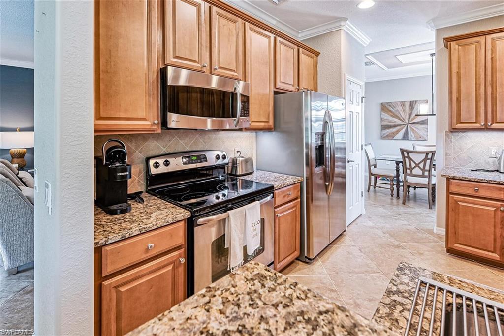 DI NAPOLI - Residential Lease