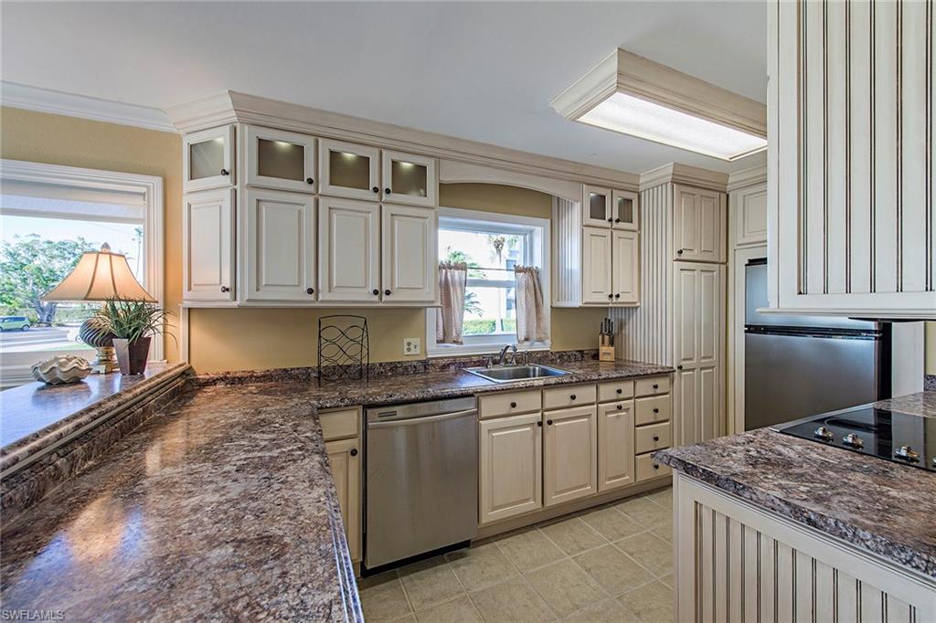 PORT AU VILLA - Residential