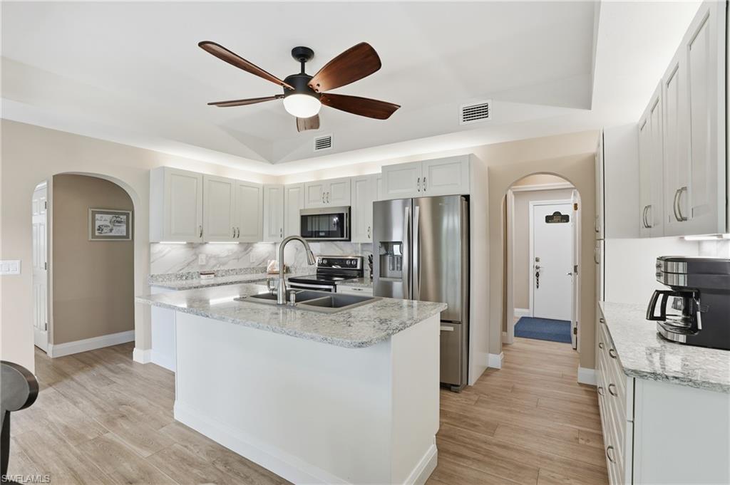 AQUA COVE - Residential