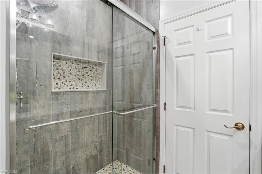 AQUA COVE - Residential