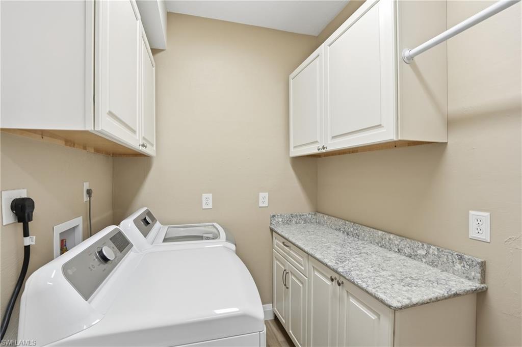 AQUA COVE - Residential