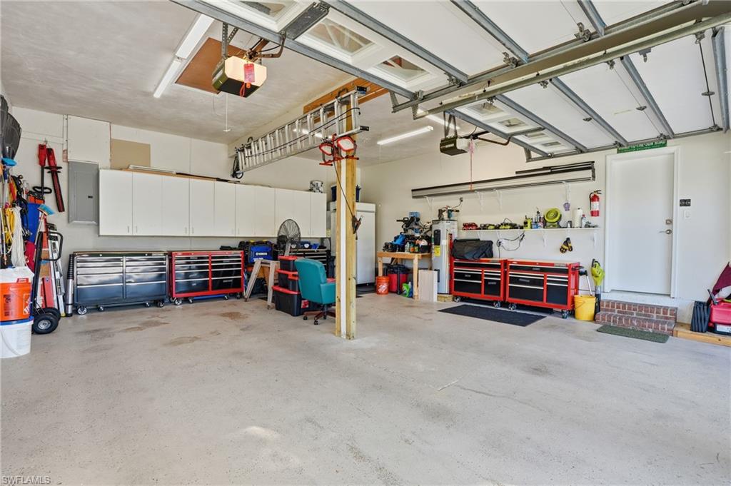 AQUA COVE - Residential