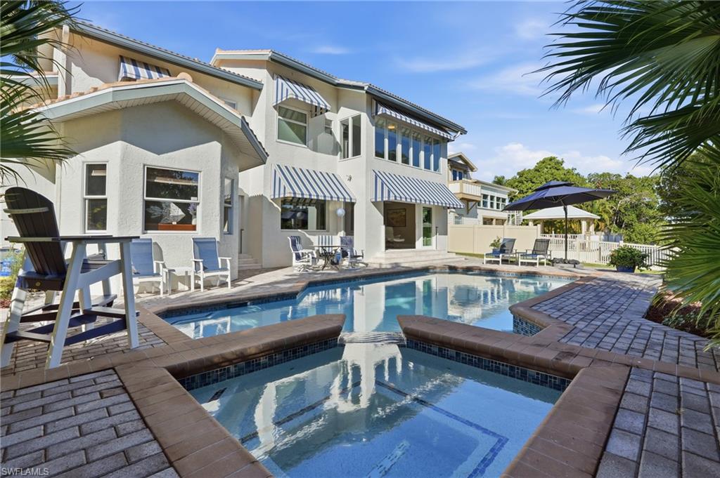 AQUA COVE - Residential