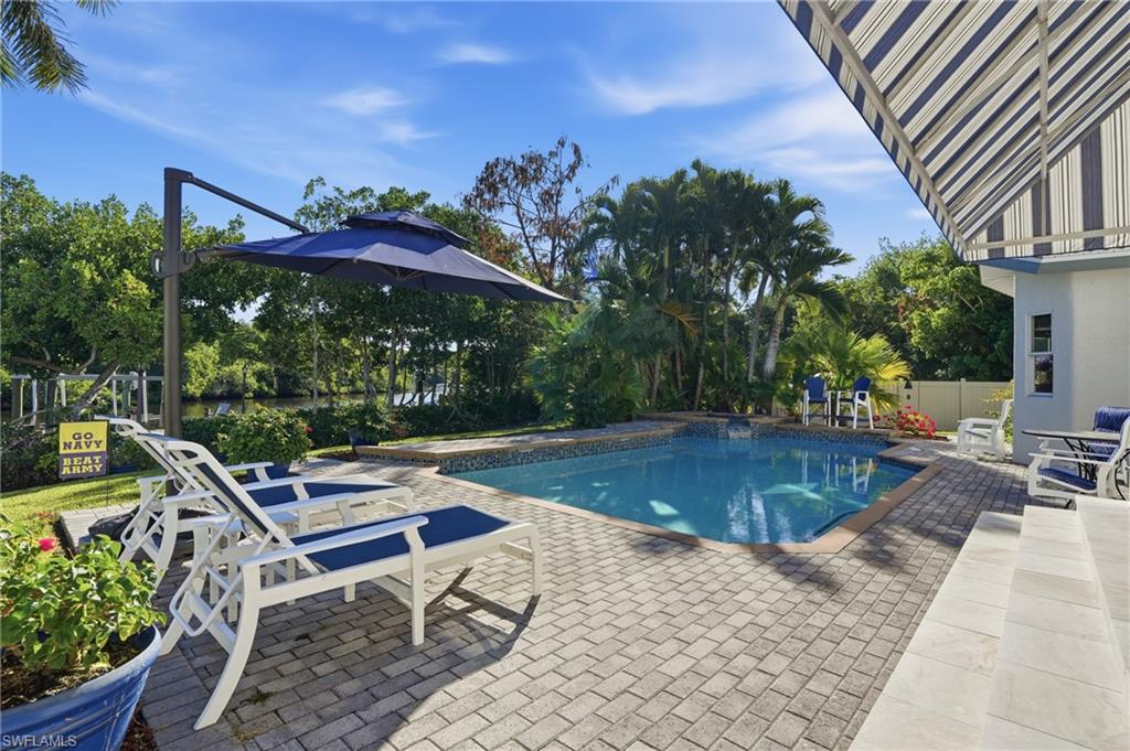 AQUA COVE - Residential