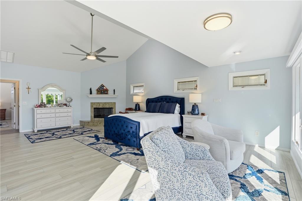 AQUA COVE - Residential