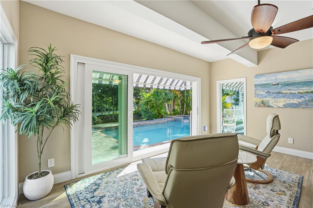 AQUA COVE - Residential