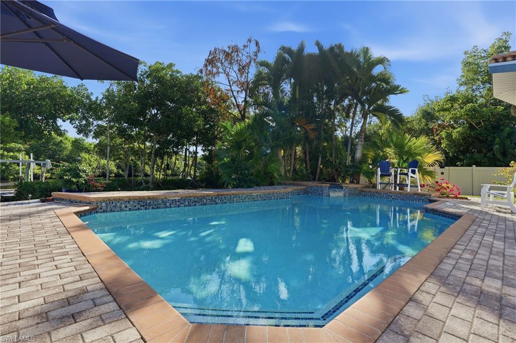 AQUA COVE - Residential