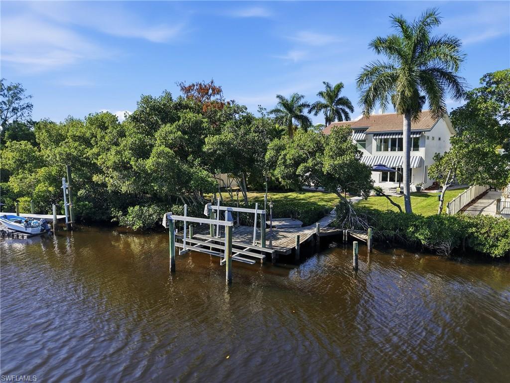 AQUA COVE - Residential