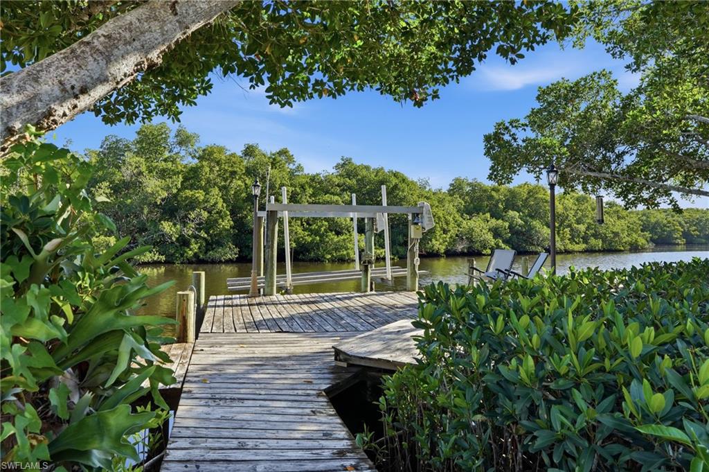 AQUA COVE - Residential