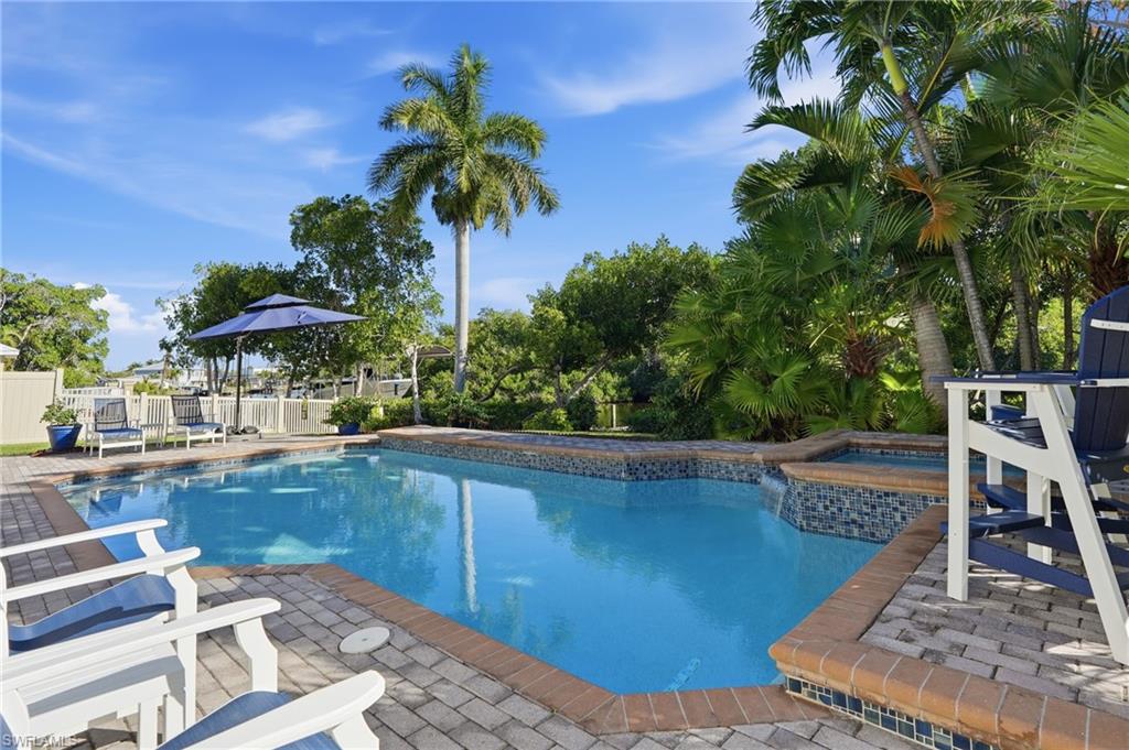 AQUA COVE - Residential