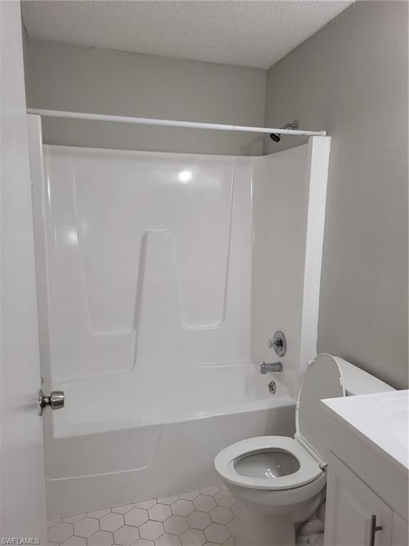 EDISON PARK - Residential Lease