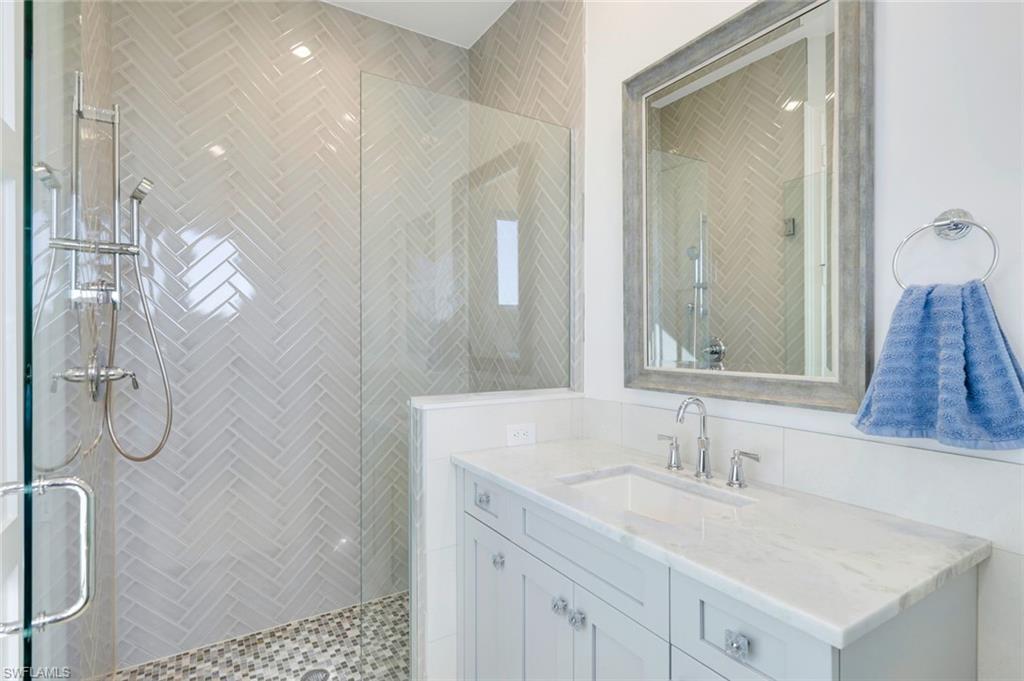 GRAND OLE MAN - Residential