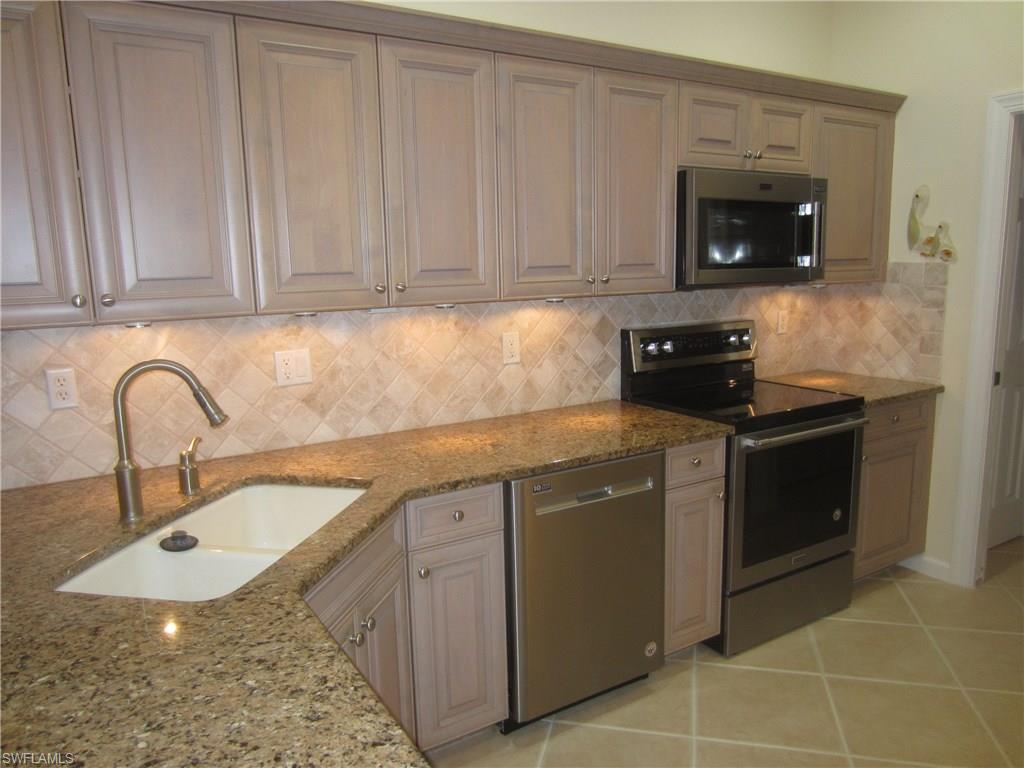 CAMBRIDGE PLACE - Residential