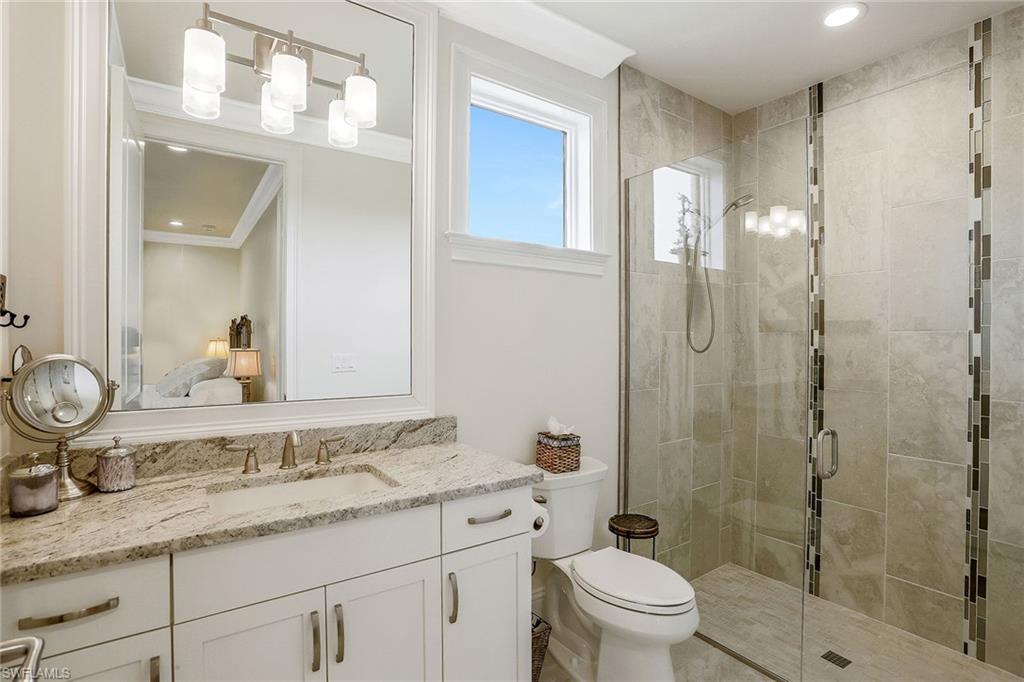 BAY WOODS - Residential