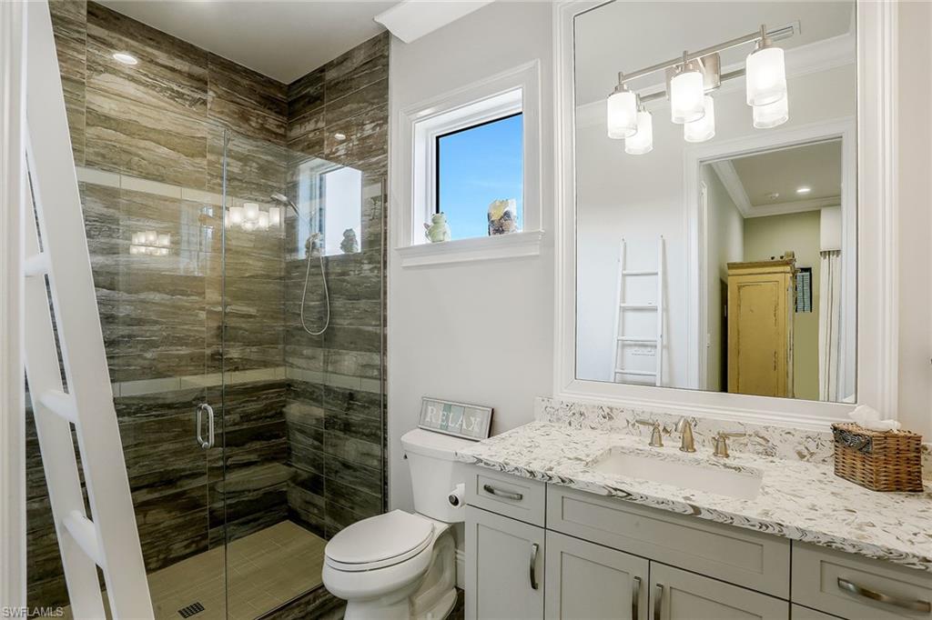 BAY WOODS - Residential