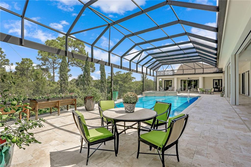 BAY WOODS - Residential