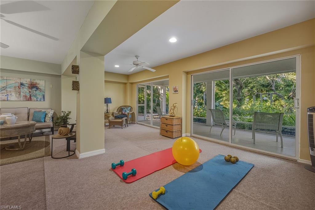 HIDEAWAY BEACH - Residential