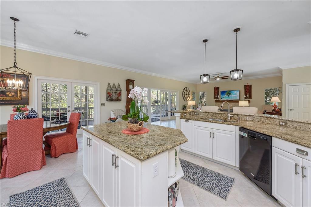 HIDEAWAY BEACH - Residential