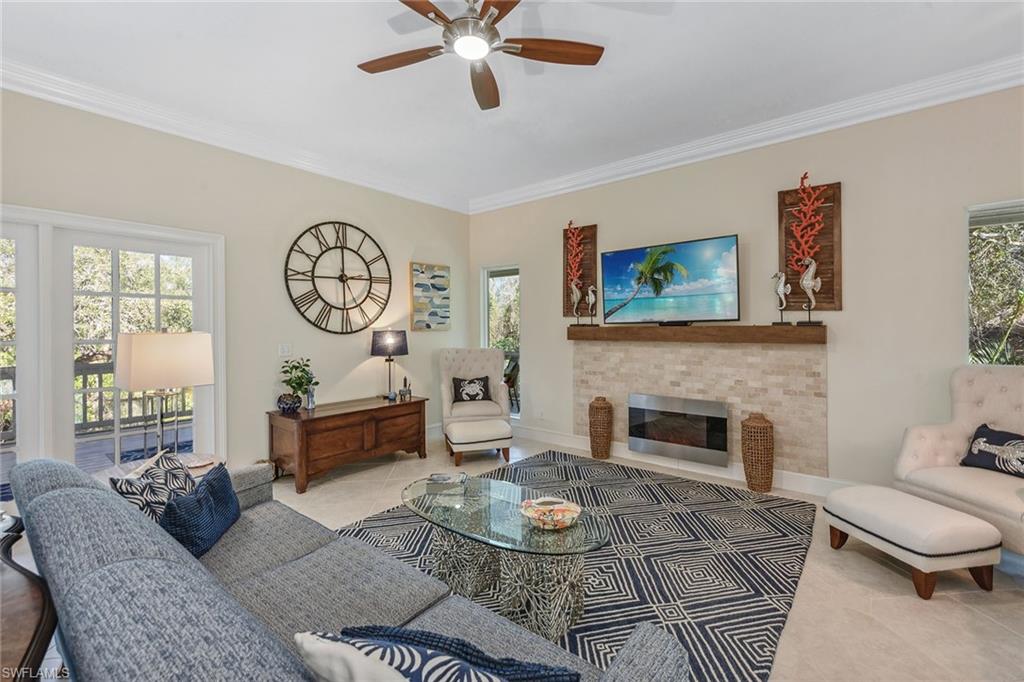 HIDEAWAY BEACH - Residential