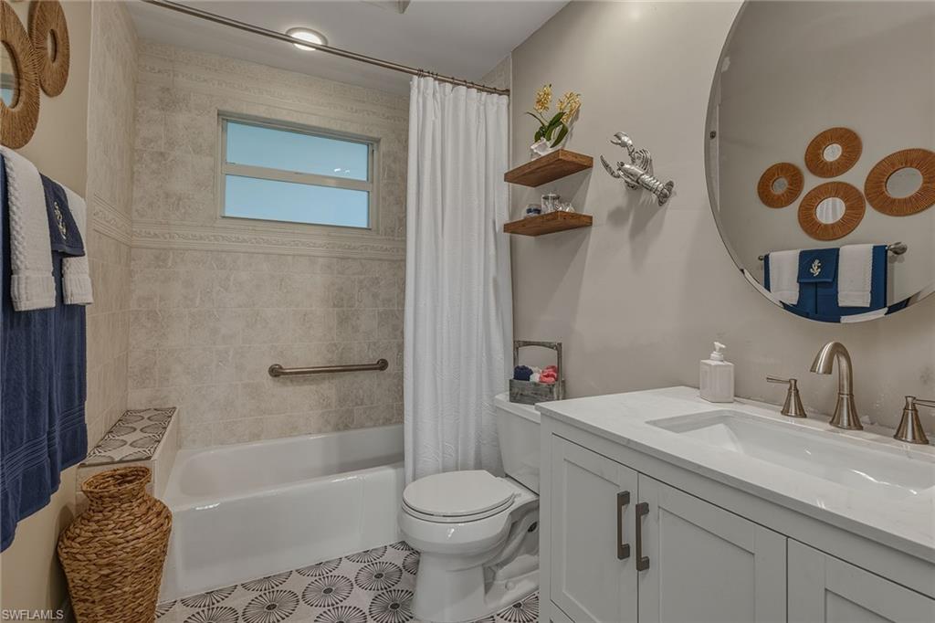 HIDEAWAY BEACH - Residential