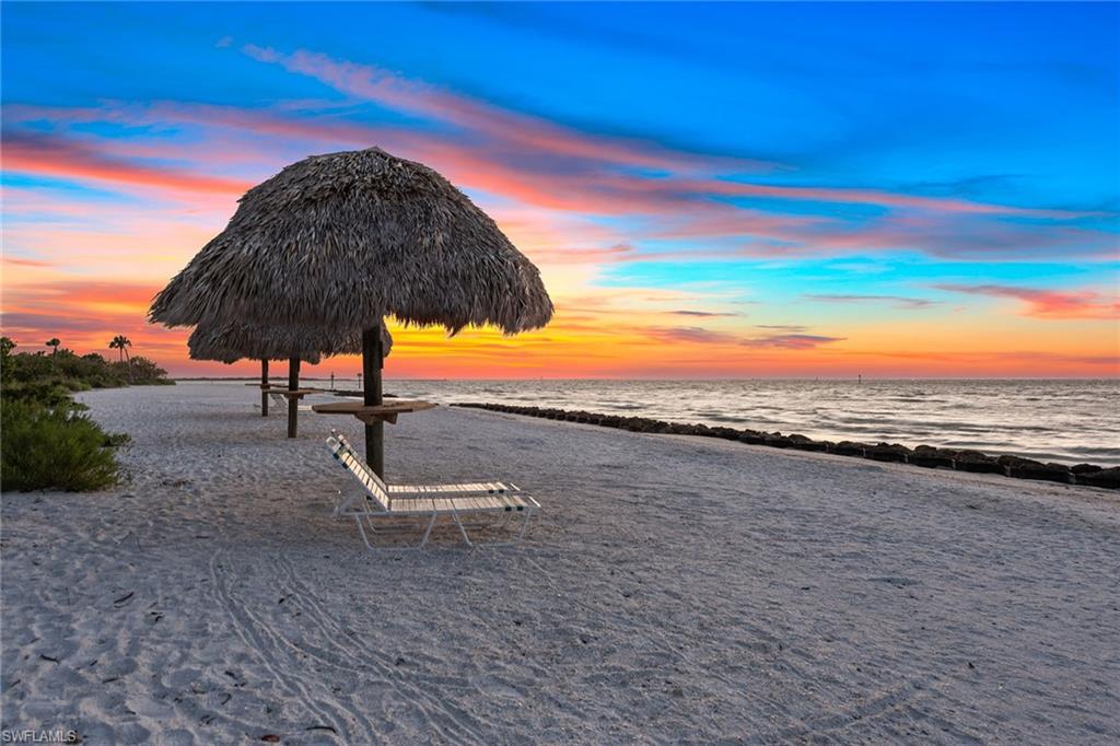 HIDEAWAY BEACH - Residential