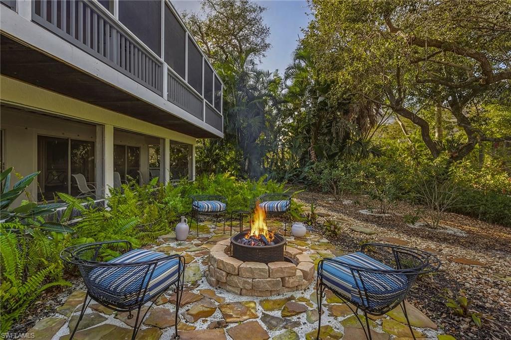 HIDEAWAY BEACH - Residential