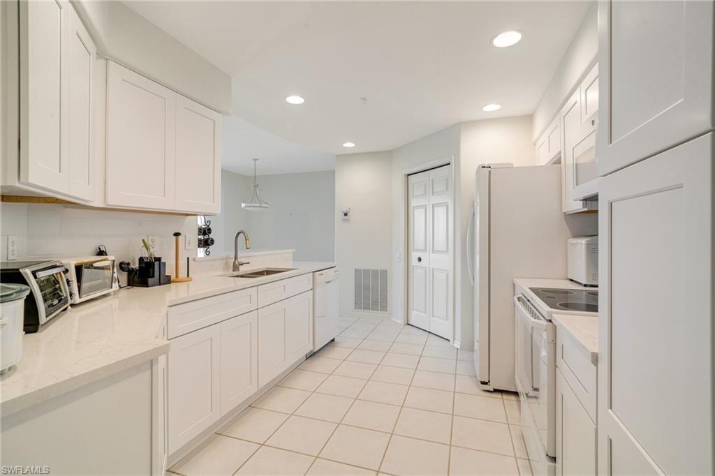 SOUTHMONT COVE - Residential