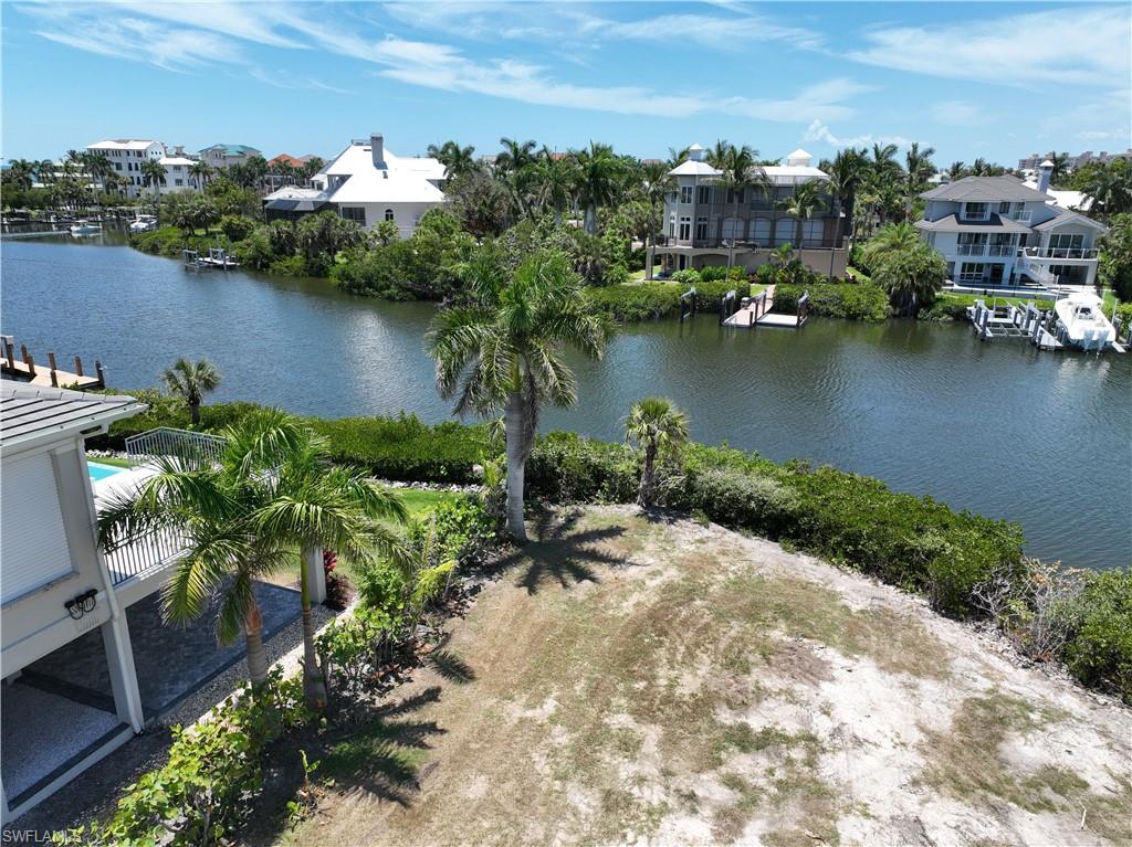 BAYFRONT GARDENS - Land