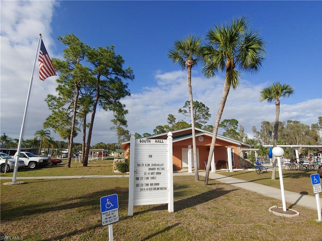 LAZY DAYS MOBILE VILLAGE - Residential