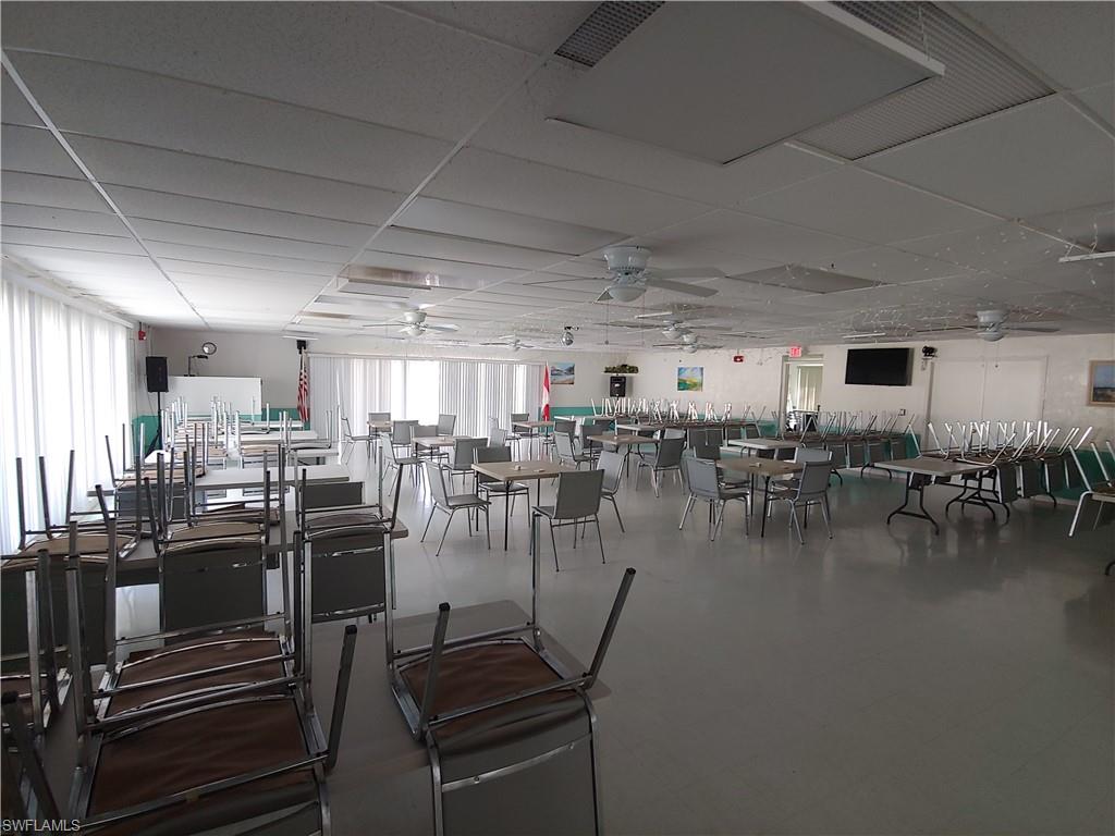 LAZY DAYS MOBILE VILLAGE - Residential