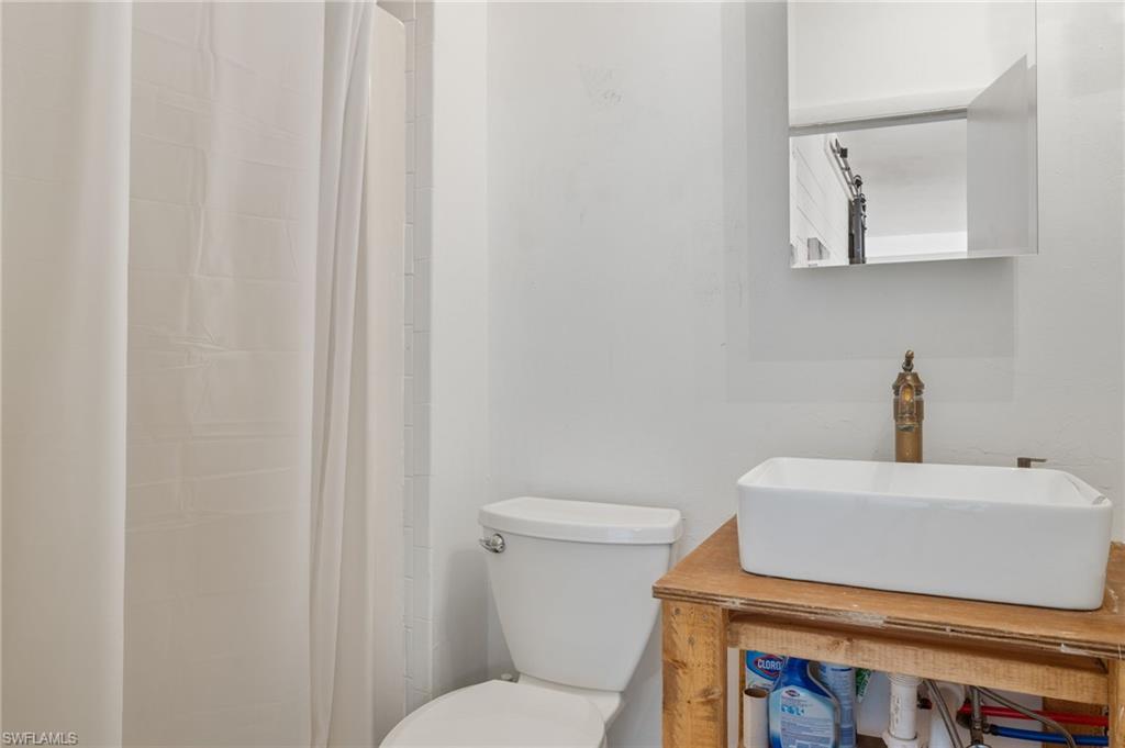 BURTWOOD - Residential