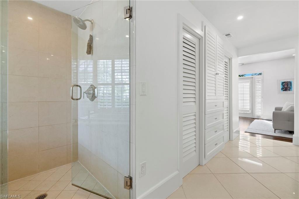 BURTWOOD - Residential