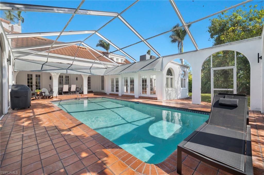 BURTWOOD - Residential