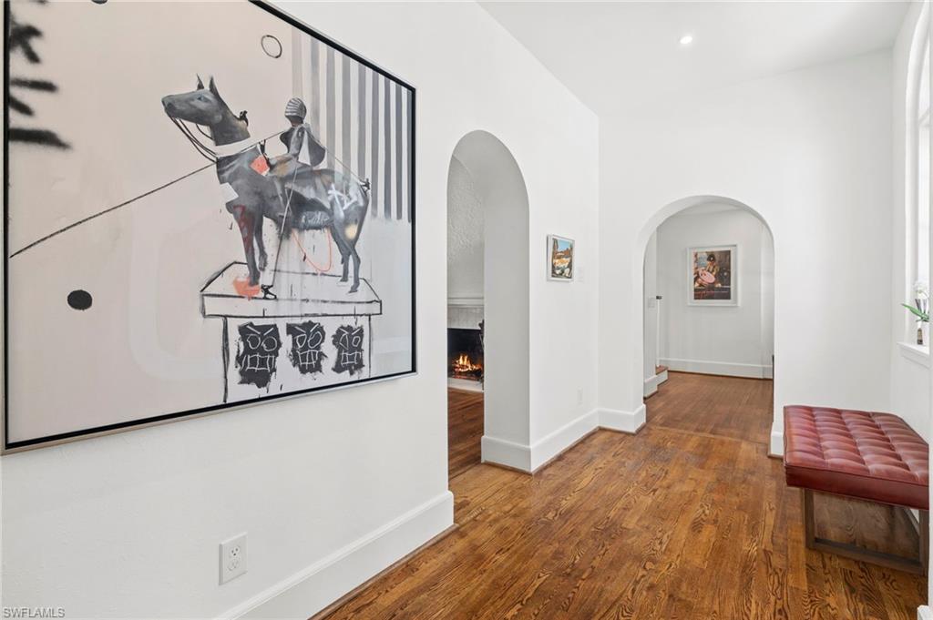 BURTWOOD - Residential