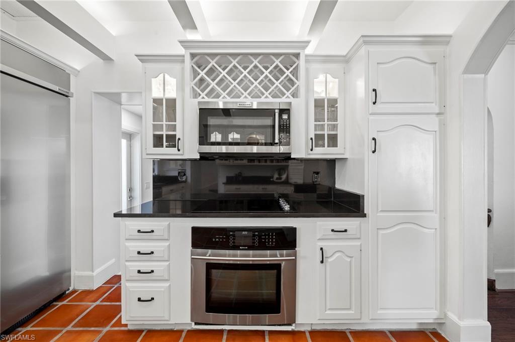 BURTWOOD - Residential